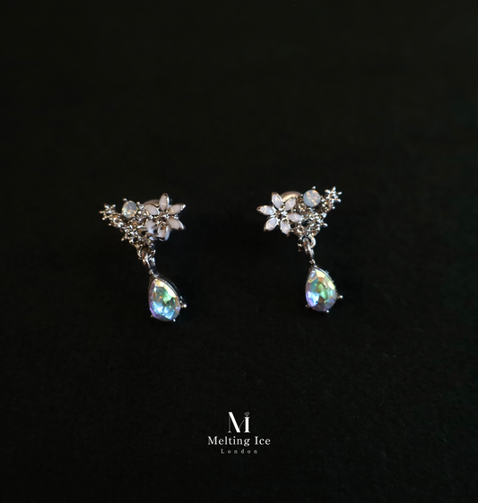 Floral Crystal Drop Earrings – Elegant Sparkle