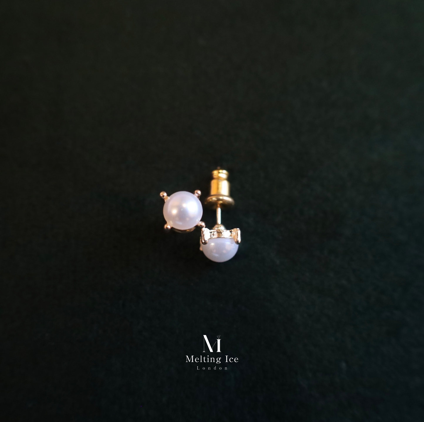 Dual Faux Pearl Stud Earrings – Modern Elegance